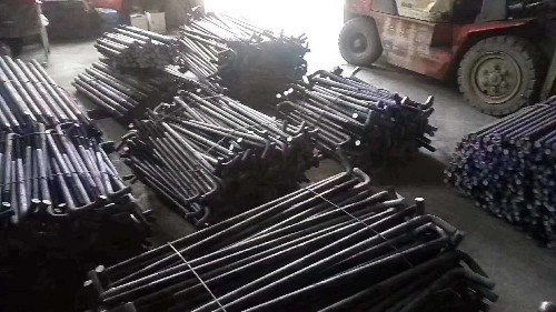 地腳螺栓規(guī)格型號是怎么打上去的？